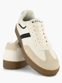 Beige Sneaker
