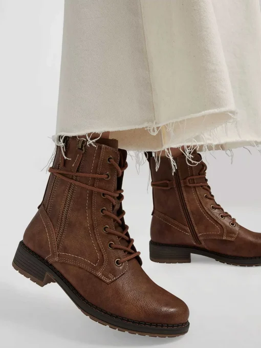 Donkerbruine Veterboot