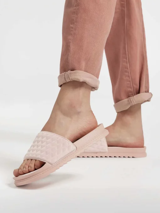 Roze Slipper Doorgestikt