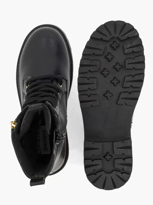 Zwarte Veterboot