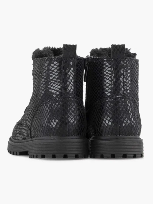 Zwarte Veterboot