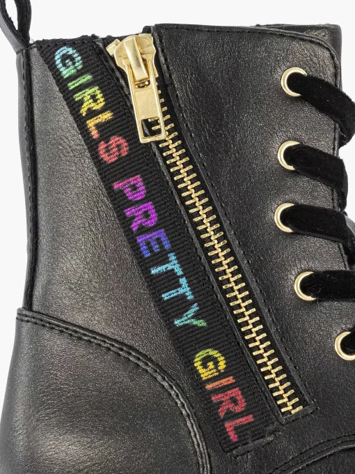 Zwarte Veterboot