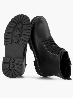 Zwarte Veterboot
