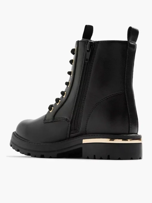 Zwarte Veterboot